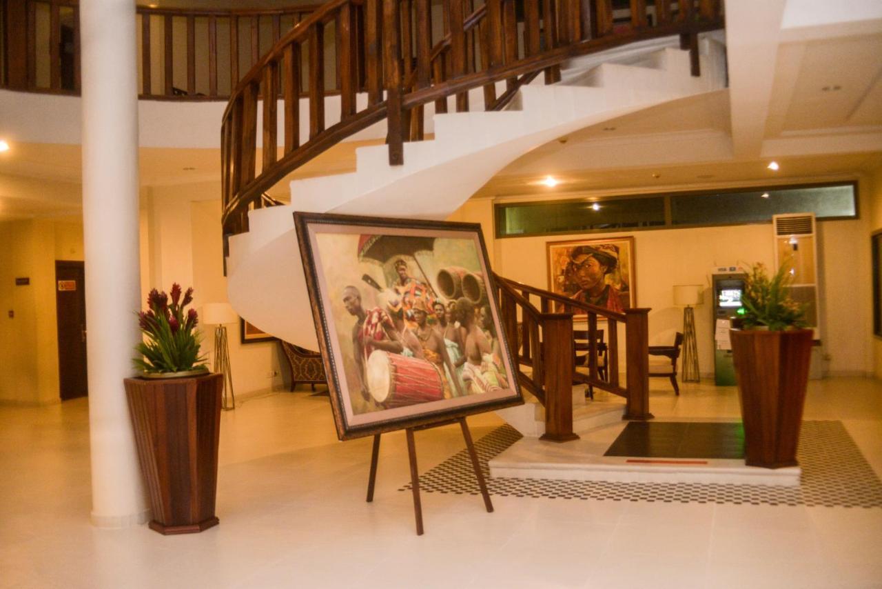Hotel Sancta Maria Lome Bagian luar foto