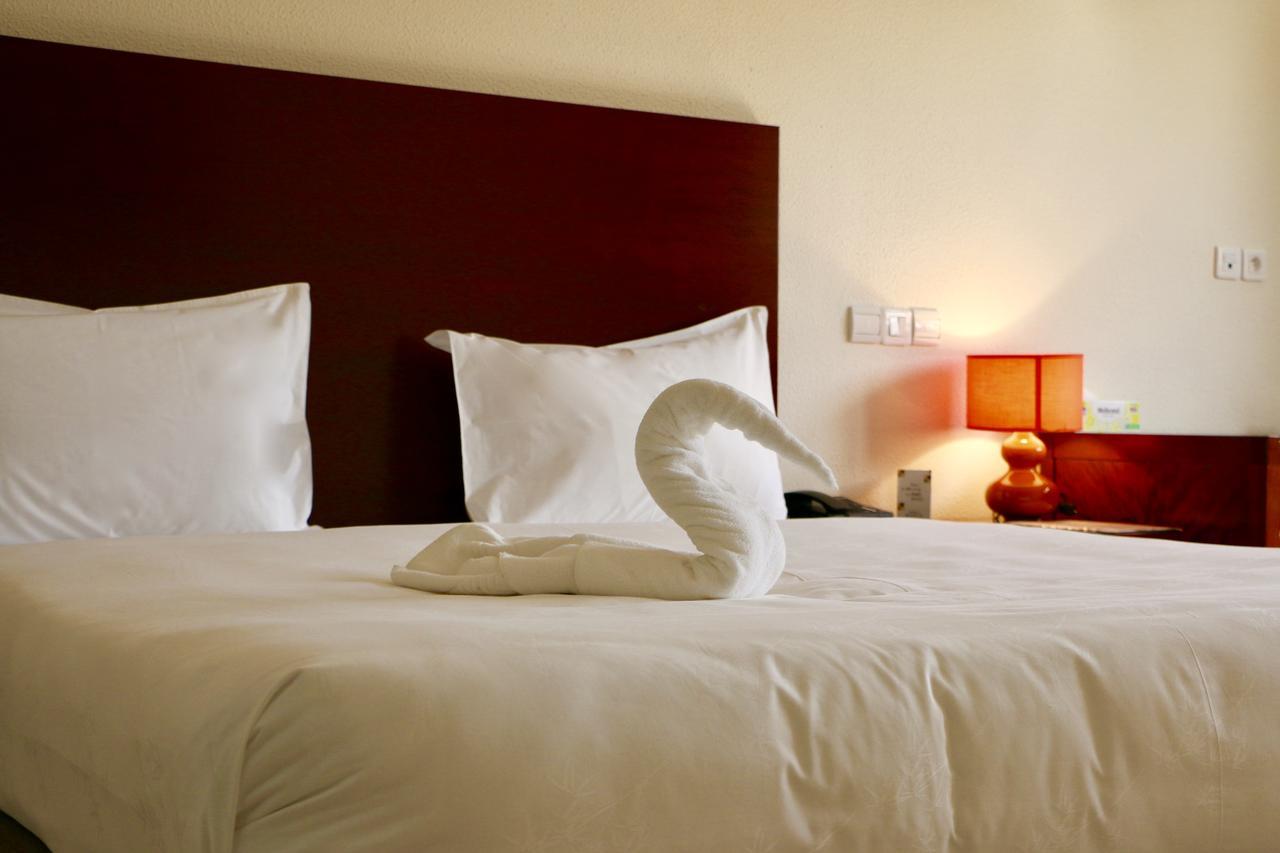 Hotel Sancta Maria Lome Bagian luar foto