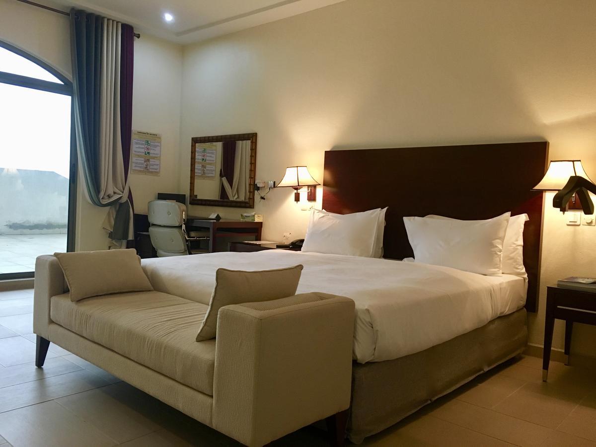 Hotel Sancta Maria Lome Bagian luar foto