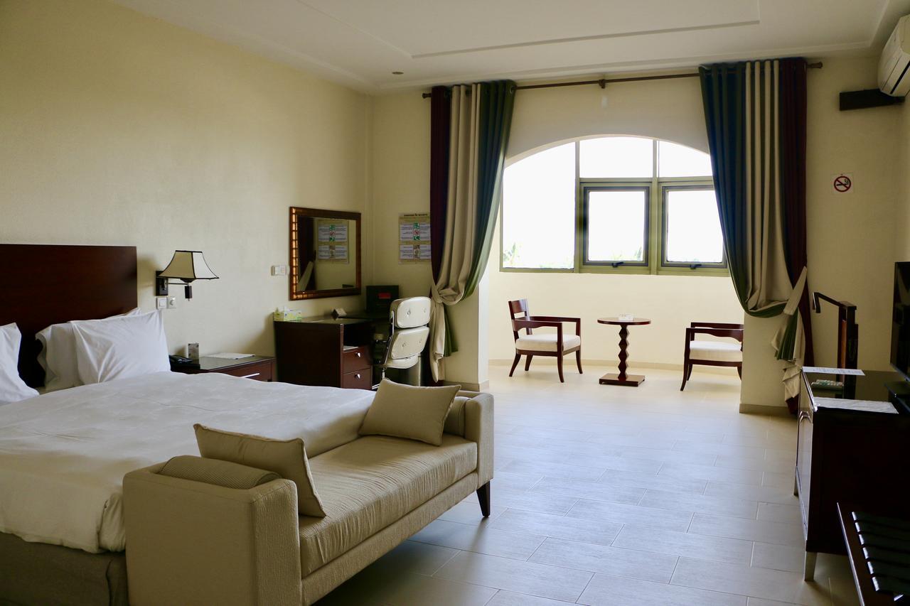 Hotel Sancta Maria Lome Bagian luar foto