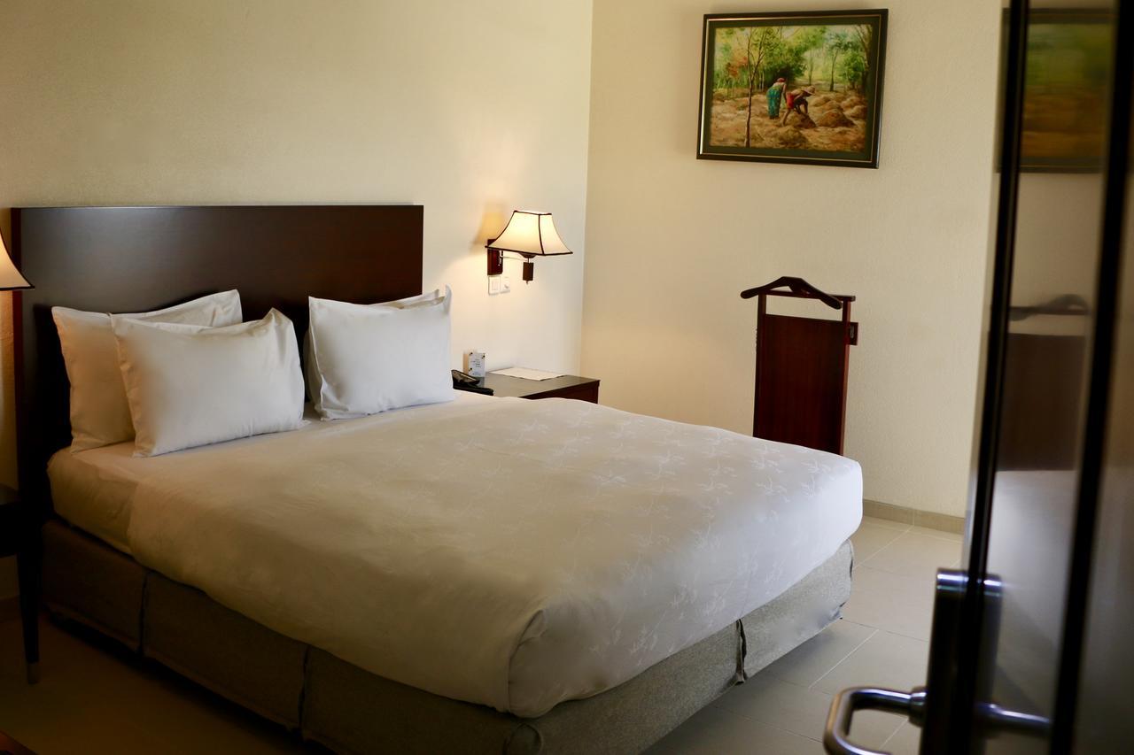 Hotel Sancta Maria Lome Bagian luar foto