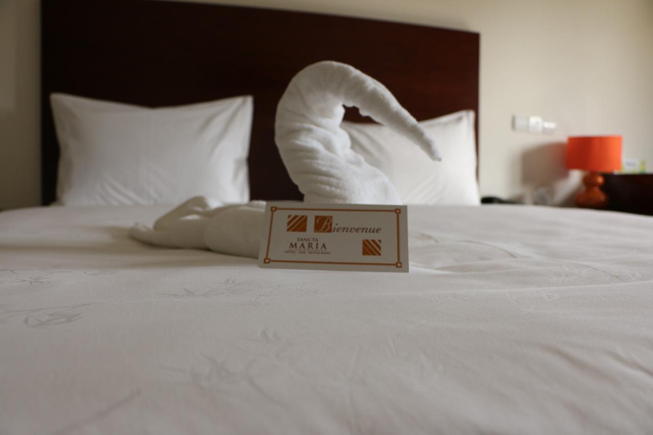 Hotel Sancta Maria Lome Bagian luar foto